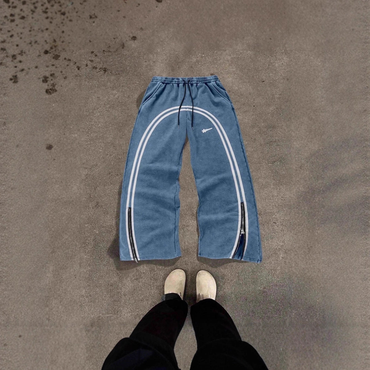 Stripe line Sweatpants